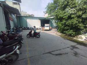 cho thuê kho xưởng đường phú diễn, dt 100-230-330m2, điện 3 pha, xe 15t, vat, 99k/m2