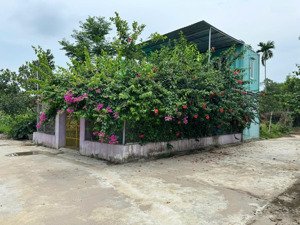 lô góc 83,9m sen trì full tc căn nhà màu tím, sẵn tặng 2p ngủ 2 vệ sinh, điều hòa đầy đủ sẵn ở