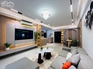 Bán căn hộ Green Valley 120m,3pn,2wc full nội thất đẹp, view golf , 9ty8 TL