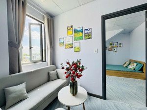phòng trọ cao cấp 1 phòng ngủ, bancol, cửa sổ full nội thất. nhà thang máy tiện nghi sát bến xe q8