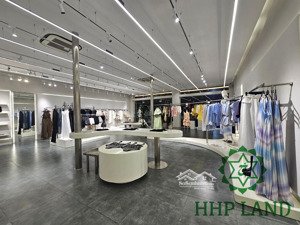 cho thuê mặt bằng 10m mặt tiền phạm văn thuận sáng đẹp