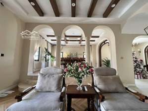villa an bình, 287,75m2, 3 tầng - 4 phòng, 21 tỷ, cách nhà thờ con gà 1 km