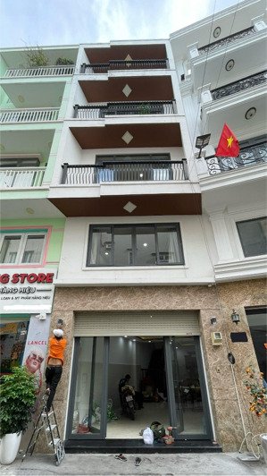 cho thuê nhà nguyên căn chính chủ nguyễn văn đậu, p. 11, q. bt 50m2 - 5 tầng - giá: 24tr/tháng