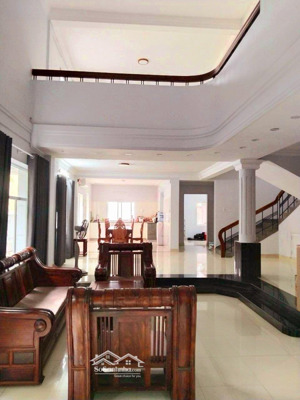 bán căn góc 2 mặt tiền ngay phạm viết chánh , nguyễn cư trinh , quận 1 , 6x15m , 3l , 23.5 tỷ