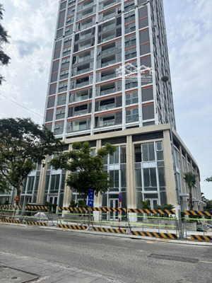 mở bán suất ngoại giao ck khủng khi booking sớm khi mua shophouse chân đế dt 120m2 giá chỉ 100tr/m2