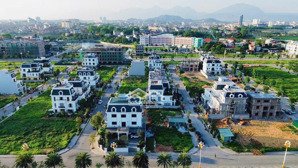 bán lô đất biệt thự song lập 200m2, mặt tiền 10m. hướng đông nam, kđt bắc đầm vạc lh_0987673102