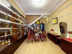 cho thuê nhà 2 tầng 4pn, kiệt ô tô đường nguyễn tri phương, hải châu diện tích 70m² x 2 tầng