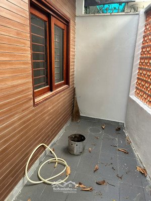 bán nhà mt đỗ thúc tịnh gần nguyễn hữu thọ. và trịnh đình thảo dt 111,6m2