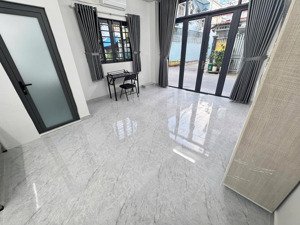 phòng trọ cửa sổ ban công mới khai trương 25m2 phan huy ích
