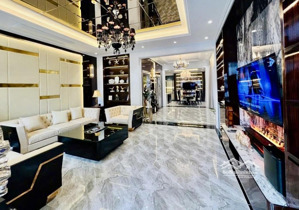 bán gấp bt vinhomes the haảmony 96m2 gần hồ giá vô cùng hấp dẫn. 0966275665