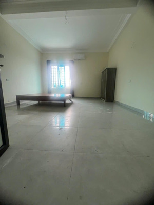 phòng 40m2 full nội thất đẹp, có sofa làm phòng khách xịn xò phòng siêu to khổng lồ, có chỗ để ô tô