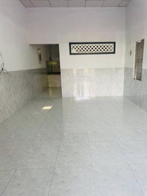 cho thuê nhà mặt tiền nguyên căn ngay cây xăng chắn giã - diên phước