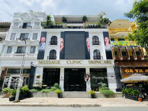 cần tiền bán rẻ hơn thị trường 15% nhà mt huỳnh văn bánh q.phú nhuận 8x18 kết cấu sẵn, giá 30 tỷ