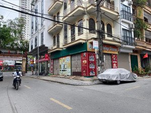 mặt phố q. ba đình - lô góc - 2 mặt tiền - kinh doanh đa dạng - dt 42m2 x 9t - mt 5m - giá 30 tỷ