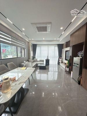 nhà nguyễn sơn chỉ 12.x tỉ.vị trí đắc địa- nơi hội tụ tầng lớp trí thức giàu có bậc nhất long biên