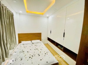 14tr/tháng - 4 tầng - nguyễn tri phương p9 q10, 2pn, nhà đẹp có sẵn nội thất gần cầu vượt 3/2