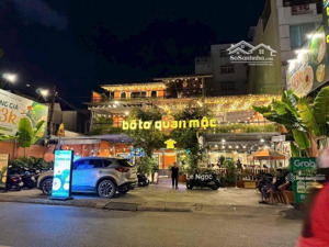 cho thuê nhà mặt tiền quận 10 chính chủ giá rẻ 125tr/th dt:16x30m,2 lầu có sân vườn lh:0903752978