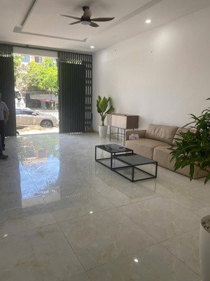 bán nhà cấp 4 đẹp cmt8 2 phòng ngủ giá tốt cho người thiện chí