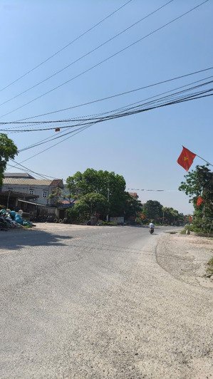 đường hồ chí minh, trần phú, chương mỹ, hà nội dt 1337m, mt 16m giá hơn 2 tỷ, xe container tránh.