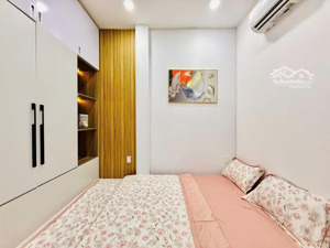 nhà mới hẻm 1 trục phạm văn bạch - 36m2 - dtsd: 90 m2 - 3 tầng btct - xe hơi đỗ cửa