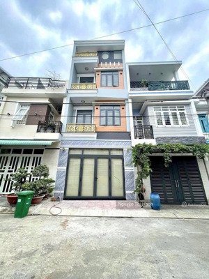 cho thuê nhà mới đẹp, vị trí siêu thuận tiện ngay trung tâm dĩ an, ngay chung cư bcons bee, ql 1k