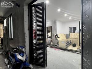 Cần bán căn nhà 5 tầng xây mới có thang máy gần phố Lò Đúc, Hai Bà Trưng