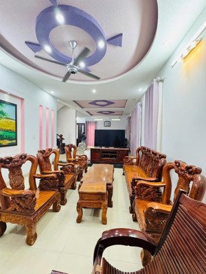 bán biệt thự kdc tân phong gần bv y học cổ truyền 200m2 chỉ 10 tỷ, kdc bàn cờ cán bộ viên chức.