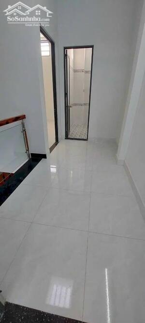 Nhà mặt tiền + 5 phòng trọ mặt tiền khu dân cư Tân Đức, Đức Hòa giá 3 tỷ