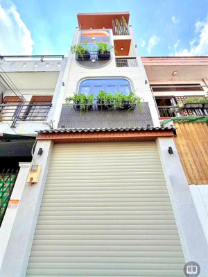 bán nhà 45m2, trệt 2 lầu quận 10: nhỉnh 7 tỷ, nội thất mới, đường trước nhà 4mét thông thoáng