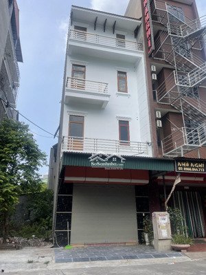 bán nhà 4 tầng tại chợ móng, gần chợ, gần kcn có thể kinh doanh tạo dòng tiền. lh 0326569236