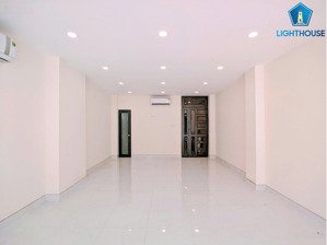 mbkd ở trung tâm phú nhuận, dtsd 40m2 lối đi riêng, wc riêng thích hợp kinh doanh mọi ngành nghề