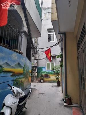 Bán căn hộ phố Đình Thôn, 50m2, 2 tỷ, vị trí đẹp thuận tiện đi lại.