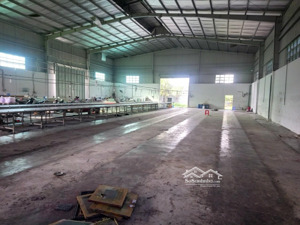 cho thuê kho xưởng siêu rẻ mặt tiền quốc lộ 1a, phường an phú đông, quận 12,