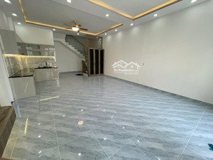 cho thuê nhà mới xây nguyên căn lê thị chợ, phú thuận, q7, thích hợp làm văn phòng kết hợp ở