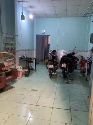 bán nhà mặt tiền 4*23m ,7,3 tỷ, huỳnh tấn phát nhà bè, shr, dòng tiền cho thuê 10 tr/ tháng