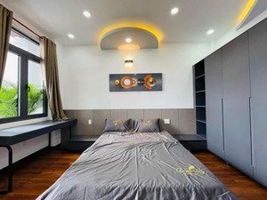 bán gấp nhà mặt tiền đường trần bá giao gv, bề ngang lớn 7.5m, dt 7.5m x 12.4m, giá chỉ 10.2 tỷ