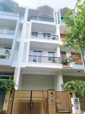 cho thuê nhà nguyên hồng ngay trường tiểu học nam thành công 55m x 4 tầng có 5 pn gía 17tr