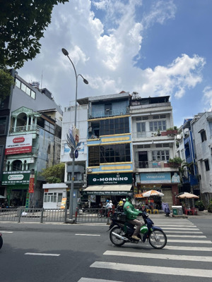 bán gấp nhà 5 tầng mt đường 3/2, p.11, q.10. đối diện nhà hát hòa bình. giá chỉ 15 tỷ