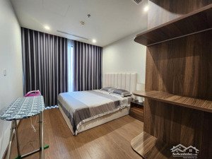 cho thuê nr 237 lê duẩn, đống đa ngay hồ cv thống nhất, hồ ba mẫu 30m, 4 tầng full nt đẹp 13,3tr