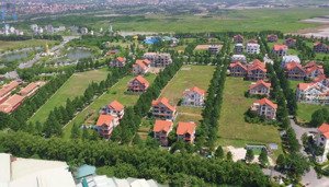 cần bán hàng f0 diện tích 200m2. giá 80tr/m2 - đường 13,5m, ngay trung tâm, cực đẹp, miễn môi giới