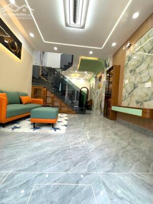 Bán nhà mặt phố Hoàng Hoa Thám 39m2 nhà mới đẹp kinh doanh tốt 12 tỷ