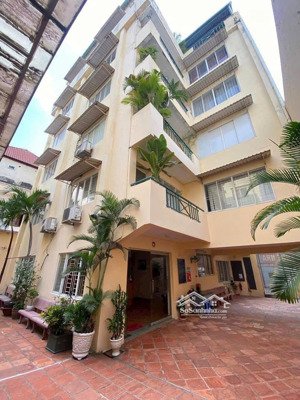 cho thuê nhà đường hồ biểu chánh- phú nhuận trệt 5 lầu 25 phòng