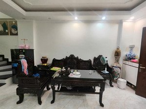 hot. bán nhà dân xây đại cát - btl. dt: 52m² | mt 4.8m | giá chào: 6.8 tỷ. lô góc - ô tô đỗ cửa