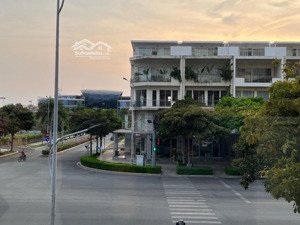 cho thuê văn phòng tại nguyễn cơ thạch, thủ thiêm, quận 2, giá tốt 250 triệu, 690m2