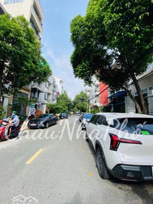 mặt tiền đường số tân quy q7 - ngang 6m. nhà cũ tiện xây mới nhỉnh 13tỷ