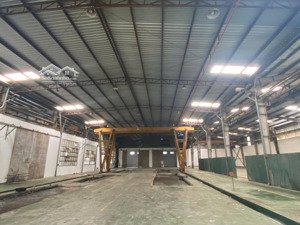 cho thuê kho xưởng 1200m2 cẩu trục 10t, ngay cạnh kcn ngọc hồi, thanh trì lh 0941165994