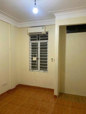 chính chủ cho hộ gia đình thuê nhà riêng gần phố vũ tông phan