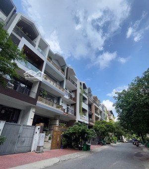 cho thuê nhà phố lk kdc himlam quận 7 5x20m nhà đẹp, tkvp, có thang máy giá: 50tr lh: 0908935765