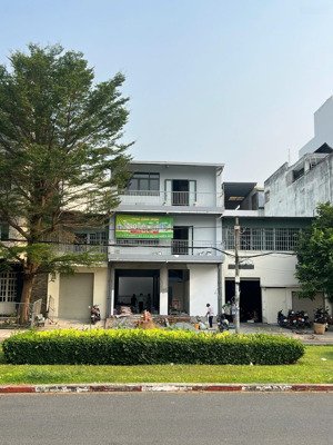 nhà kho mới xây 100% mtkd song hành, p. 10, quận 6 - 8 x 19 - trệt 2 lầu - giá 45 triệu