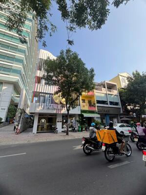 Bán nhà mặt phố An Dương Vương, 59 tỷ, 83.2m2, view đẹp, Q5, DT: 4,7 x 19